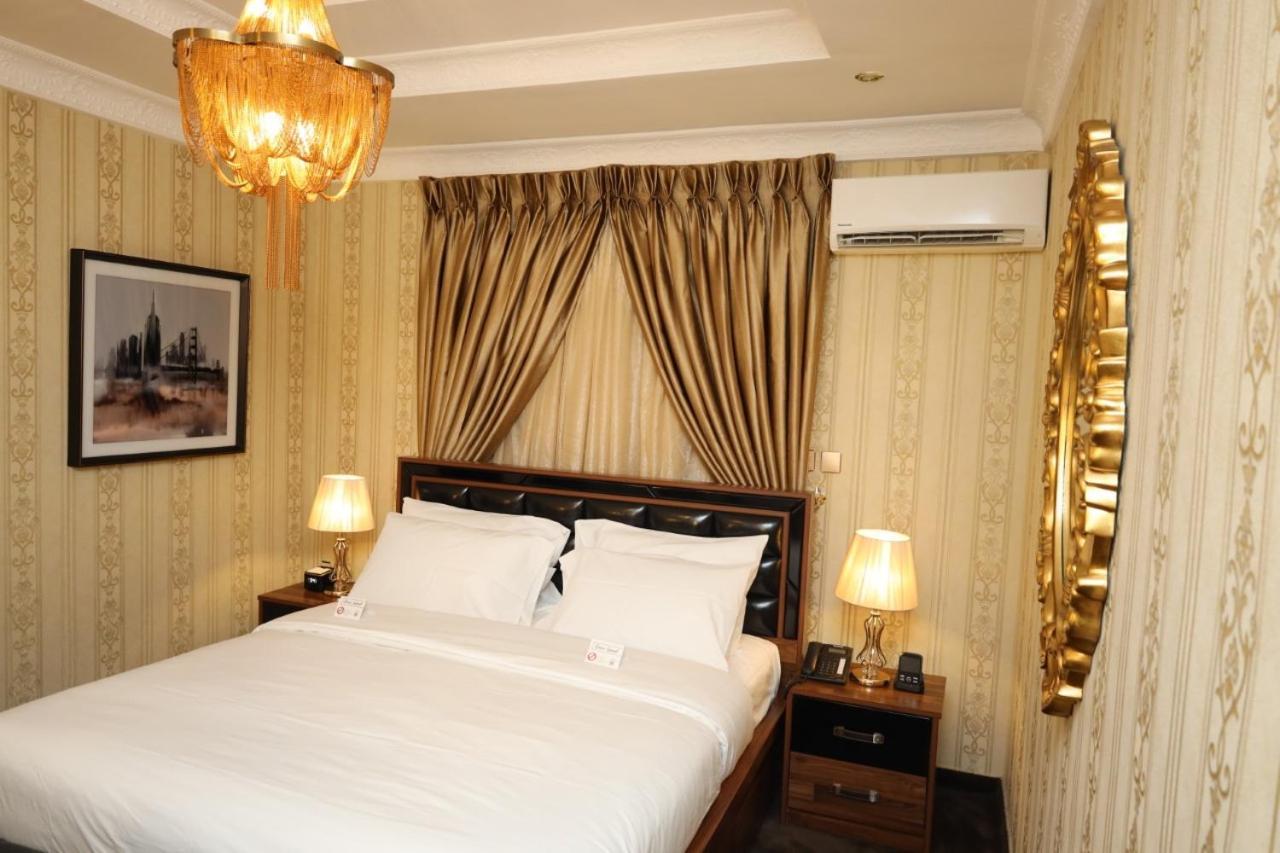 No.1 Hotel Abuja Exterior photo