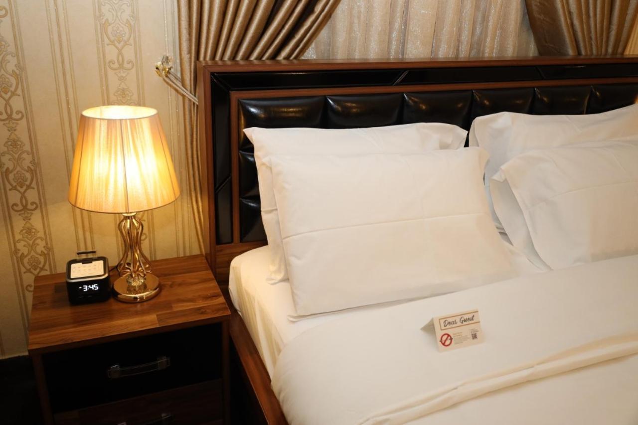 No.1 Hotel Abuja Exterior photo