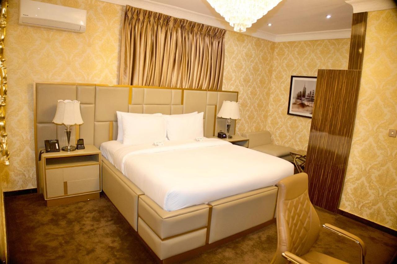 No.1 Hotel Abuja Exterior photo