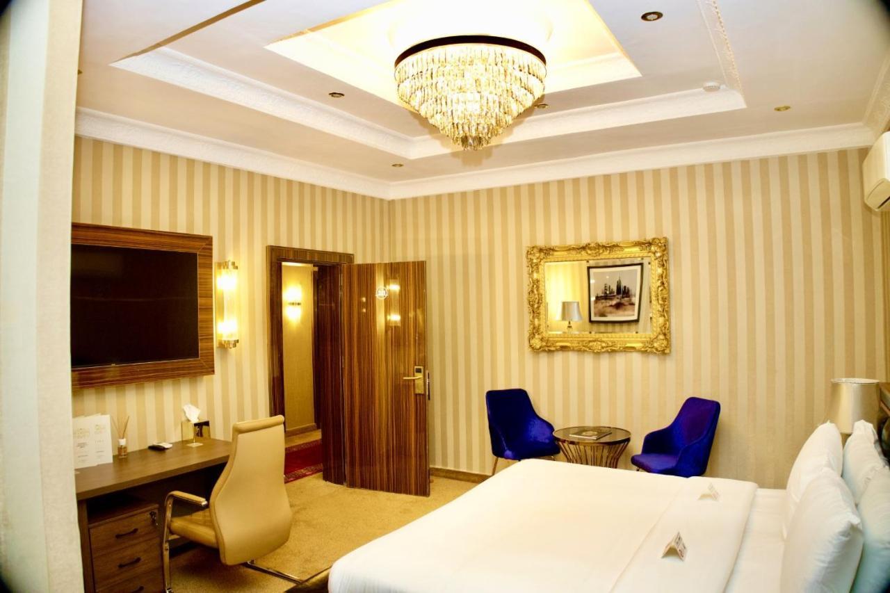 No.1 Hotel Abuja Exterior photo